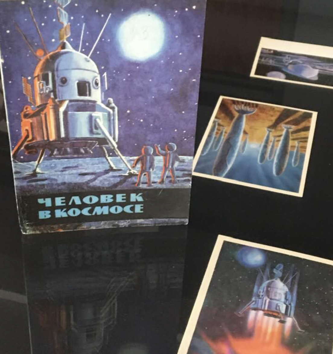 Photo of set of space-era Russian postcards
