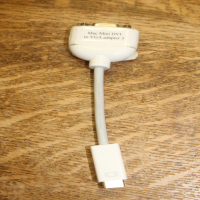 Mac Mini DVI to VGA adapter
